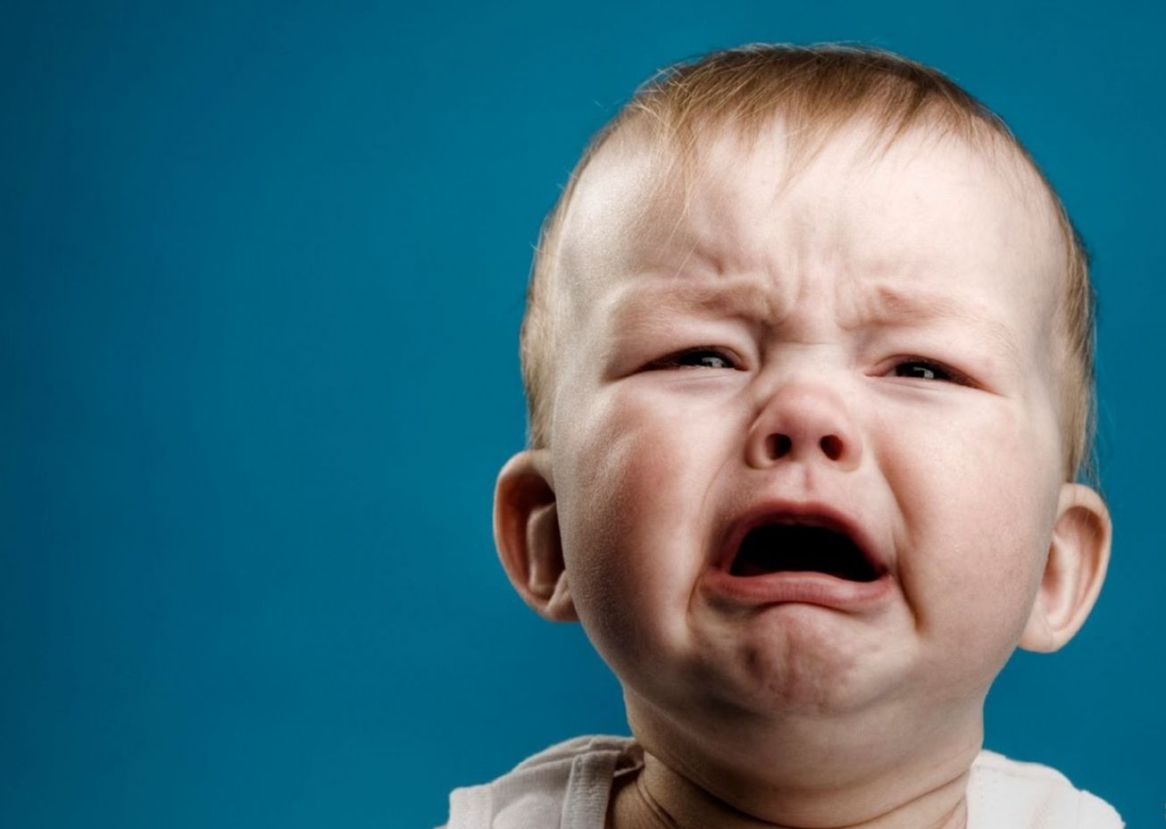 Дети в возрасте от 1 до 3 месяцев плачут без слёз.